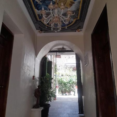 Hostal Atlantis Quito Ngoại thất bức ảnh