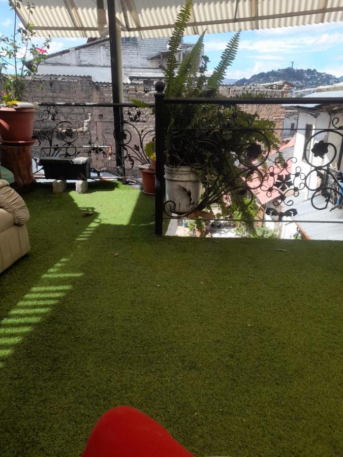 Hostal Atlantis Quito Ngoại thất bức ảnh